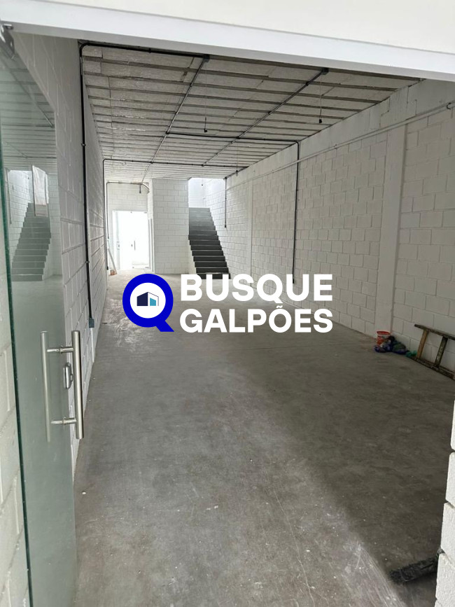 Galpão Urbano – 300 m² | Região da Maria Quitéria – Feira de Santana