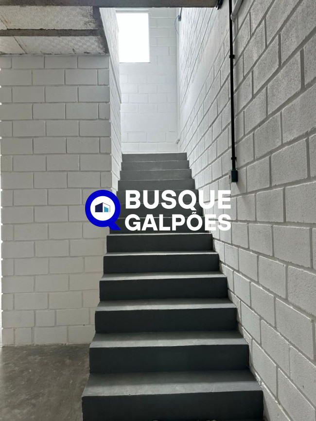 Galpão Urbano – 300 m² | Região da Maria Quitéria – Feira de Santana