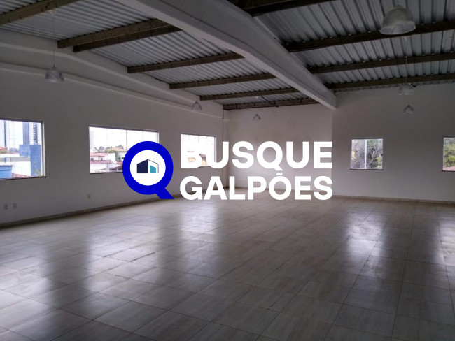 Galpão Comercial com Pé-Direito Duplo e Laje Reforçada – em Feira de Santana